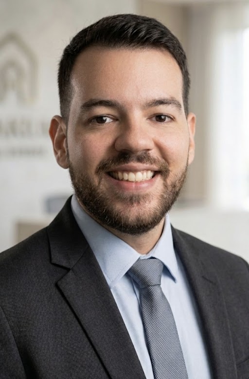 Luis, Dispositions Manager at Dover Funds